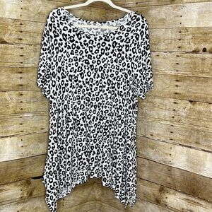 POP YOUNG ASYMMETRICAL LEOPARD PRINT CASUAL FUN ROUND NECK BLOUSE SIZE 3XL